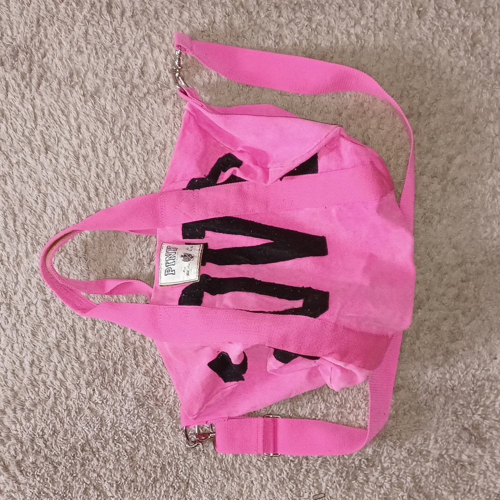 VS PINK duffle